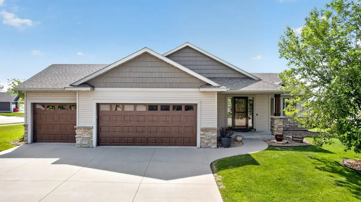 4201 Dodge Lane Ne, Rochester, MN 55906 - #1