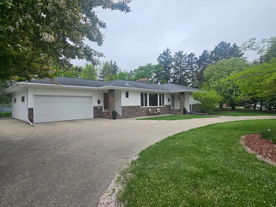 225 Wegener Drive, Breckenridge, MN 56520 - #2