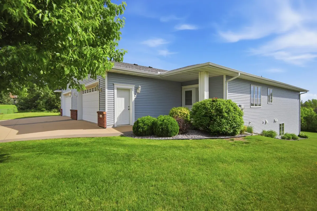 414 4th Avenue Se, Lonsdale, MN 55046 - #1