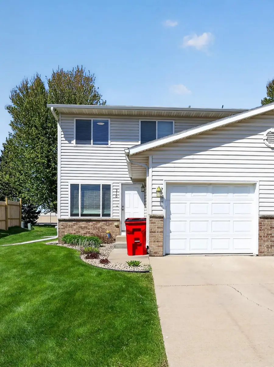 310 10th Avenue Nw, Byron, MN 55920 - #3
