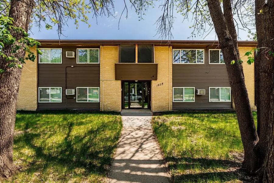 1824 14th Street S, Fargo, ND 58103 - #2