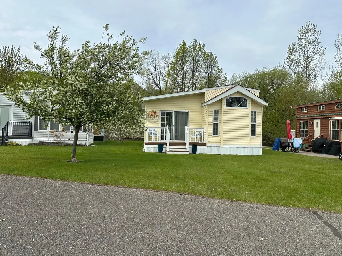 807 Brown St., Detroit Lakes, MN 56501 - #1
