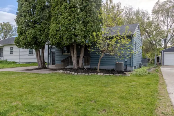 1521 13 1/2 Street S, Fargo, ND 58103