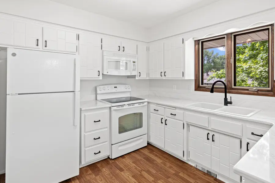 4829 Boone Circle N, Minneapolis, MN 55428 - #3
