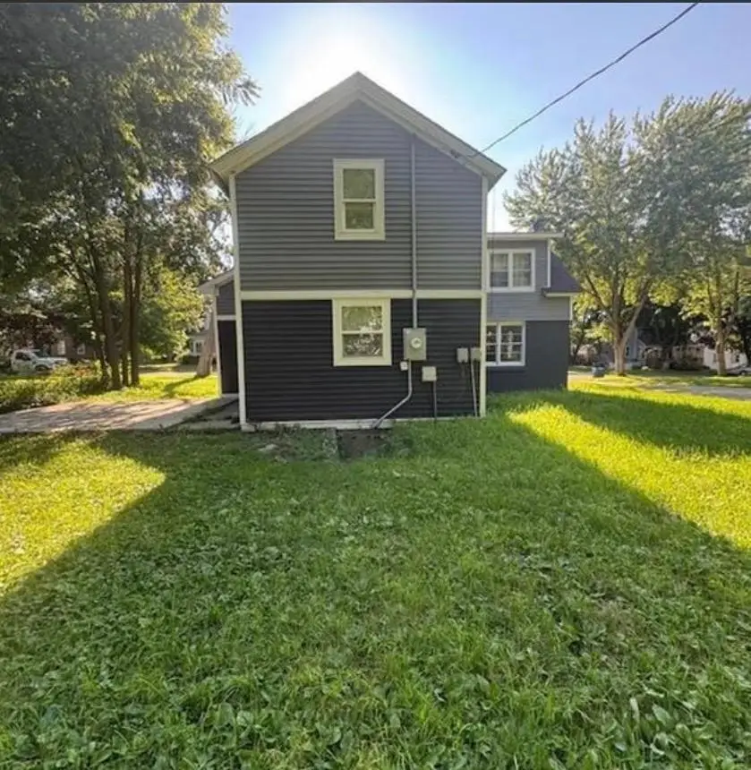 915 3rd Avenue Nw, Faribault, MN 55021 - #3