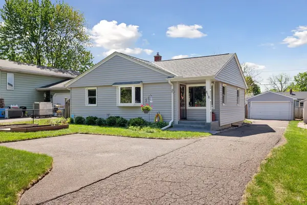 818 Larpenteur Avenue W, Saint Paul, MN 55113