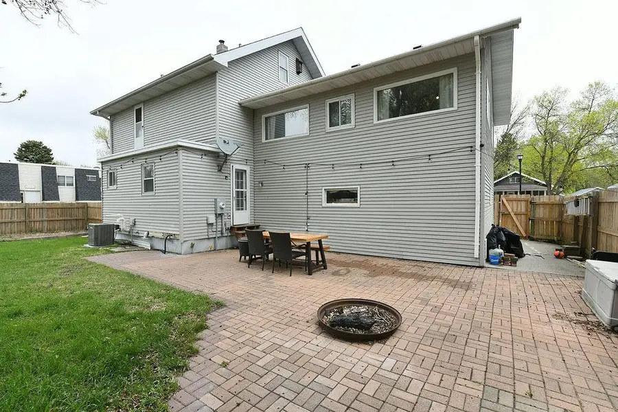 1533 16th Street S, Fargo, ND 58103 - #3