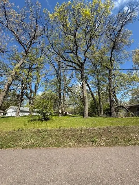 900 Lindbergh Drive S, Little Falls, MN 56345