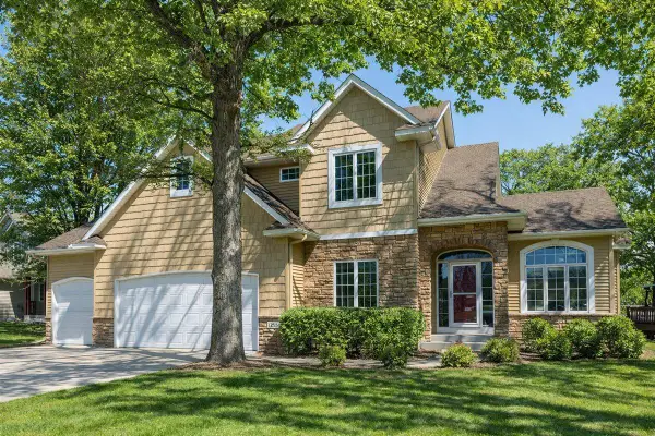 1255 Irvine Drive, Hanover, MN 55341