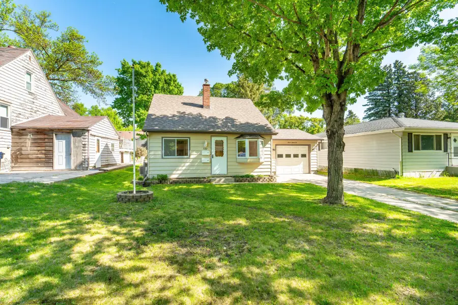 722 Spruce Street, Fergus Falls, MN 56537 - #3