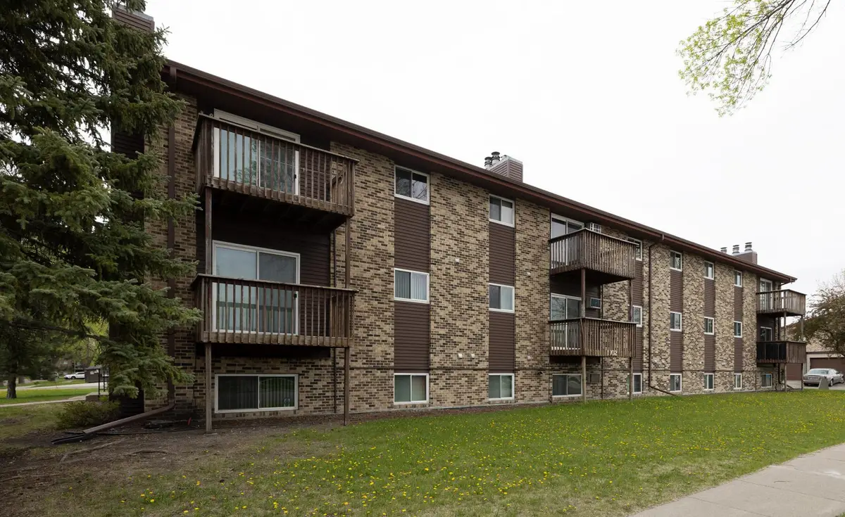 1102 23rd Street S #D10, Fargo, ND 58103 - #1
