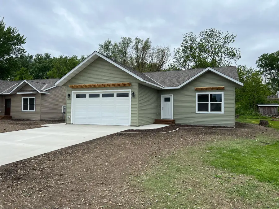 820 Spark Avenue, Albert Lea, MN 56007 - #3