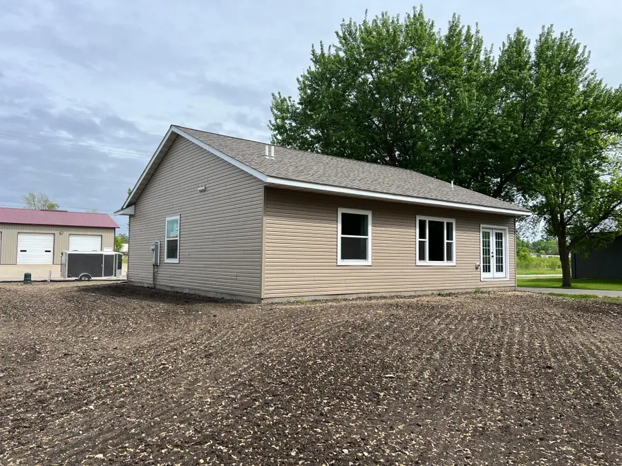 828 Spark Avenue, Albert Lea, MN 56007 - #3
