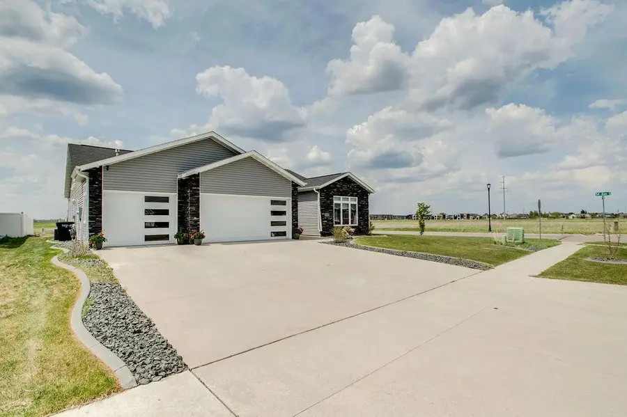 5419 43rd Street S, Fargo, ND 58104 - #3