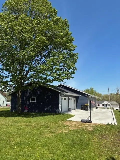 916 E Main Street, Caledonia, MN 55921 - #3