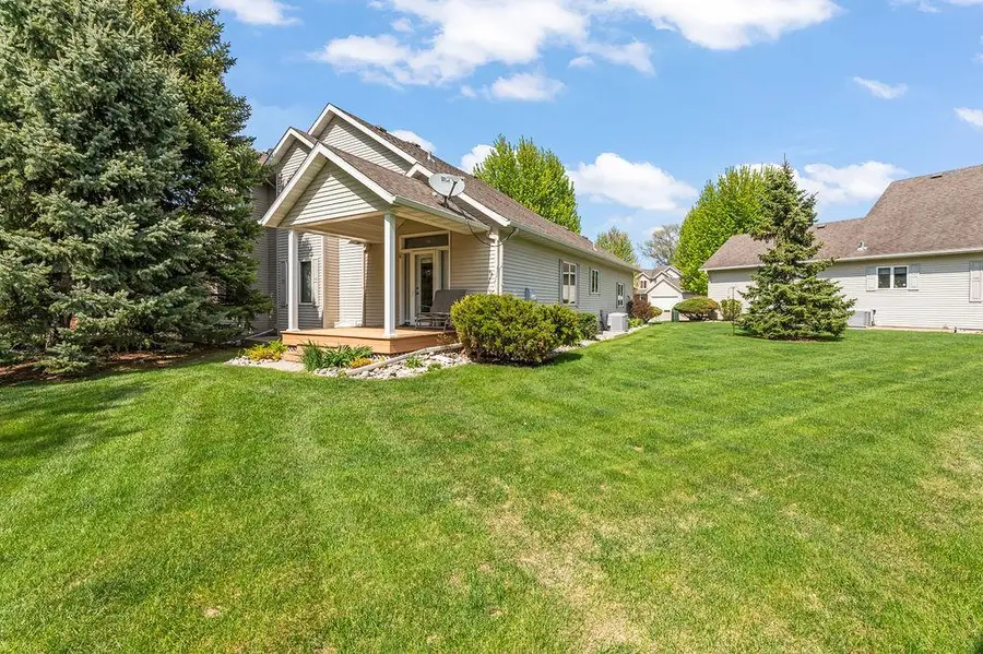 238 15th Avenue N, Fargo, ND 58102 - #2