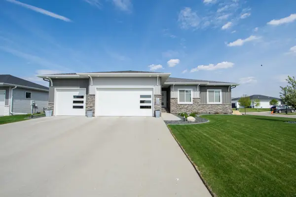 5674 43rd Street S, Fargo, ND 58104
