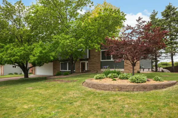 3141 Hillsboro Avenue N, Minneapolis, MN 55427