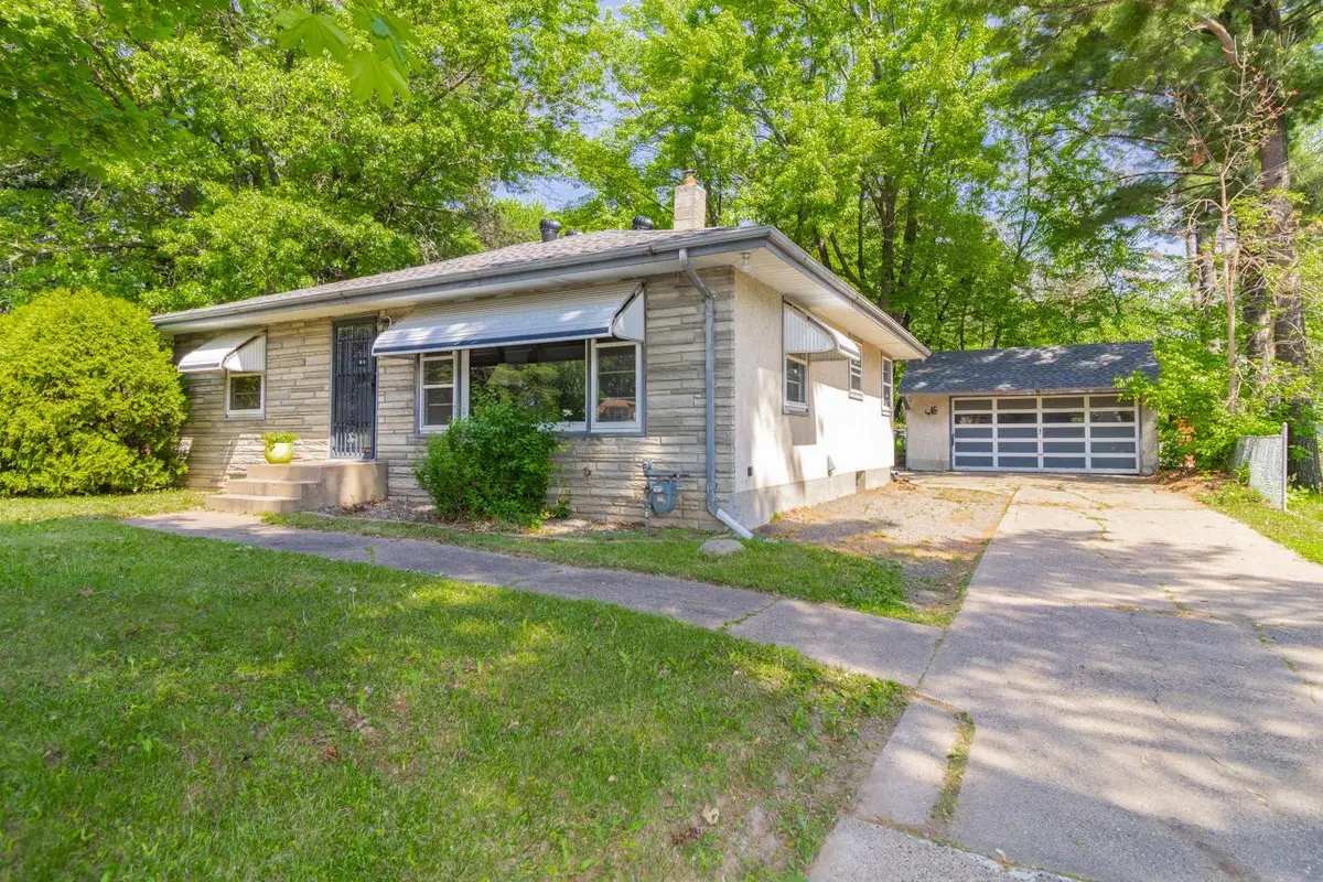 1751 Larpenteur Avenue E, Maplewood, MN 55109 - #1