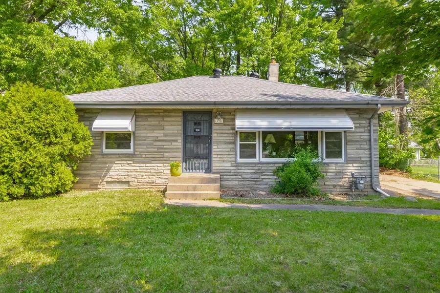 1751 Larpenteur Avenue E, Maplewood, MN 55109 - #2
