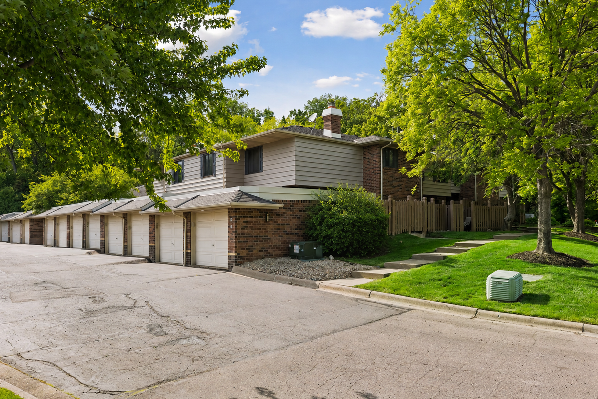 3680 Independence Avenue S #10, Minneapolis, MN 55426 - #1