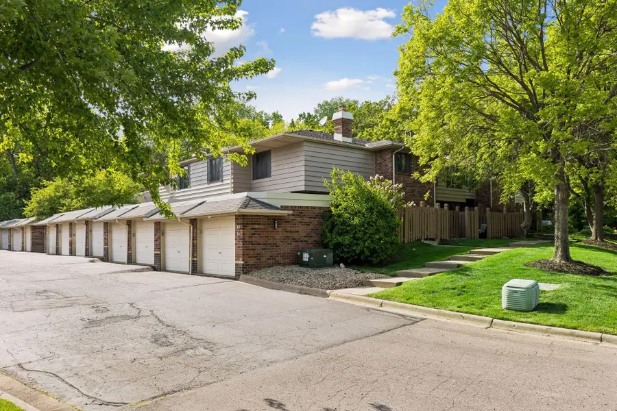 3680 Independence Avenue S #10, Minneapolis, MN 55426 - #3