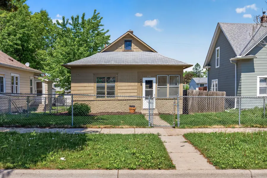 1041 Magnolia Avenue E, Saint Paul, MN 55106 - #2