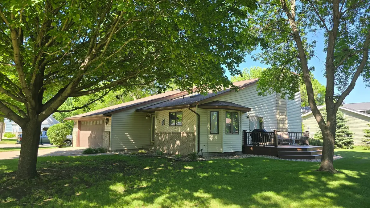 605 Van Buren Street, Marshall, MN 56258 - #1
