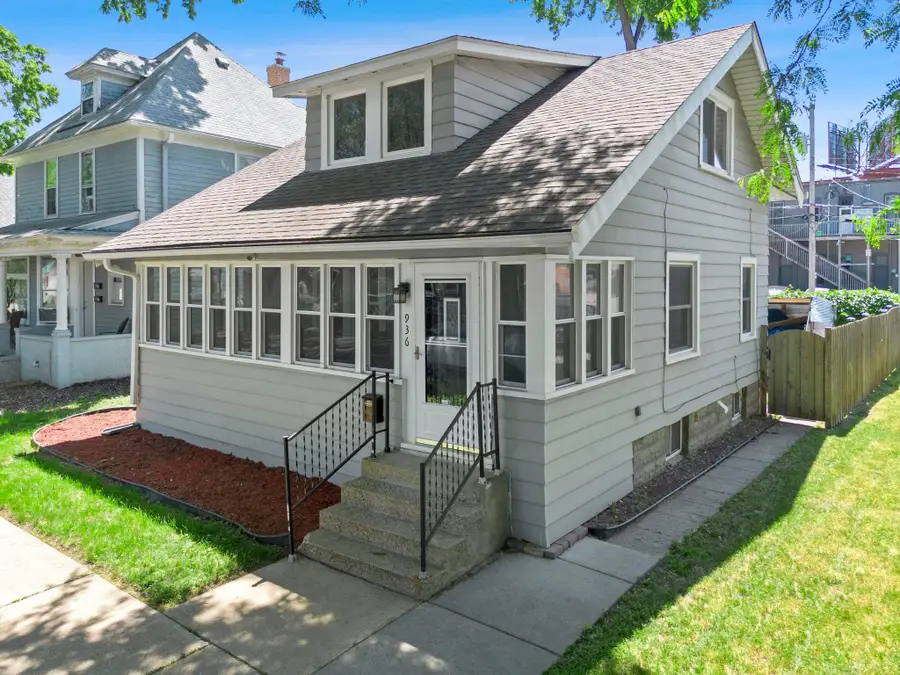 936 Sherburne Avenue, Saint Paul, MN 55104 - #2
