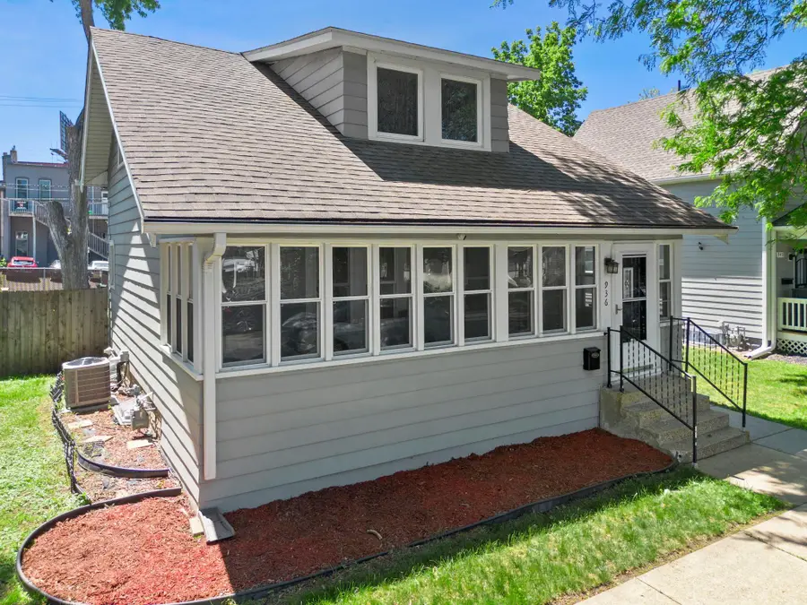 936 Sherburne Avenue, Saint Paul, MN 55104 - #3