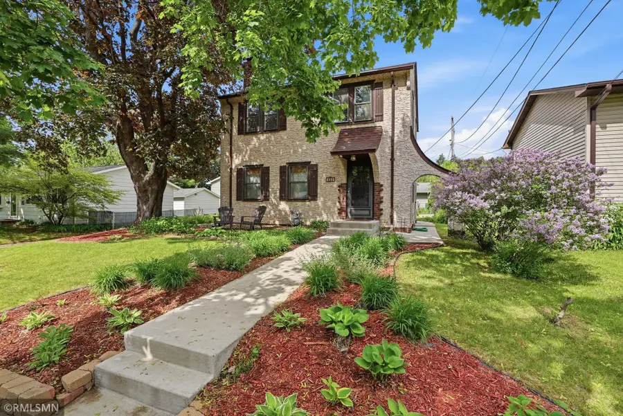 1665 Victoria Street N, Saint Paul, MN 55117 - #2