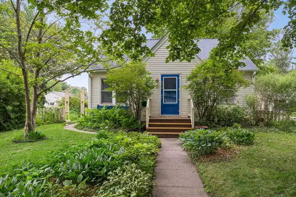 204 Westminster Avenue Sw, Watertown, MN 55388
