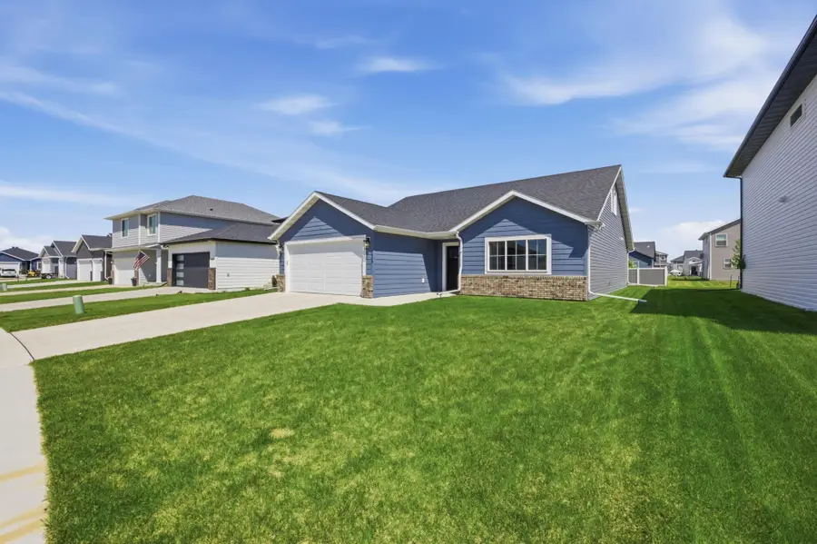 7903 Buckthorn Avenue, Horace, ND 58047 - #2