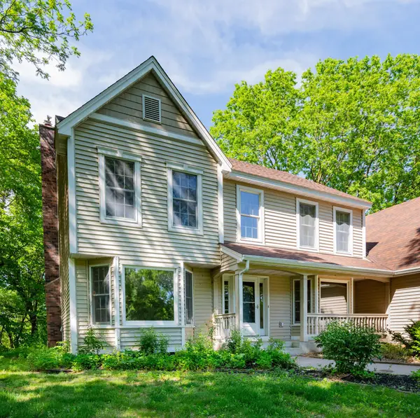 875 Midwest Trail N, Lake Elmo, MN 55042