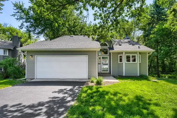 10347 Eagle Street Nw, Minneapolis, MN 55433