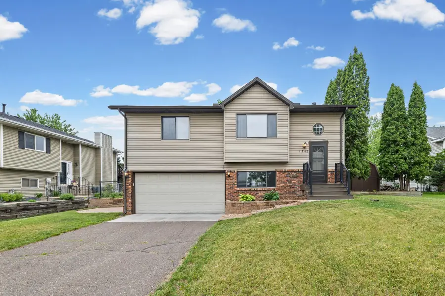 1346 Cope Avenue E, Saint Paul, MN 55109 - #3