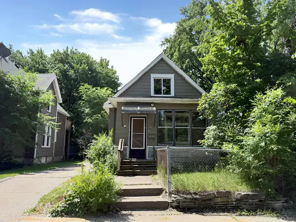 350 Jenks Avenue, Saint Paul, MN 55130