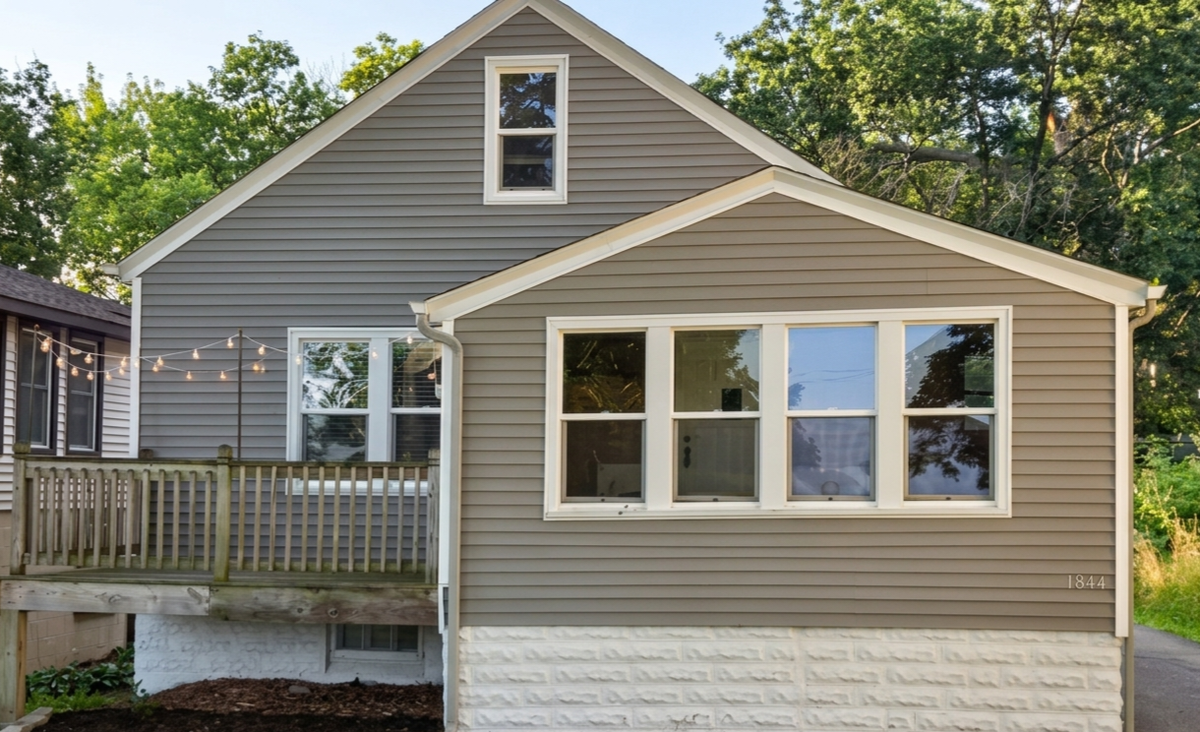 1844 E Shore Drive, Saint Paul, MN 55109 - #1