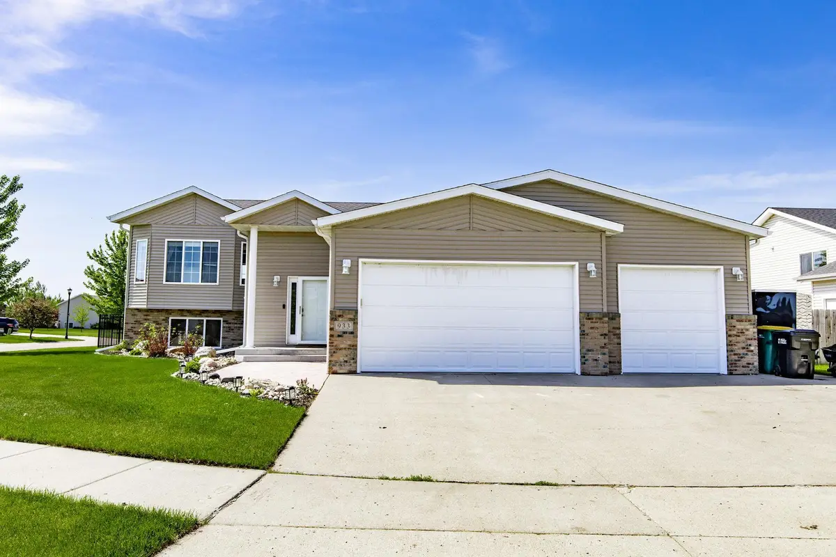 933 Westport Parkway, West Fargo, ND 58078 - #1