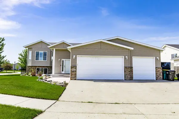 933 Westport Parkway, West Fargo, ND 58078