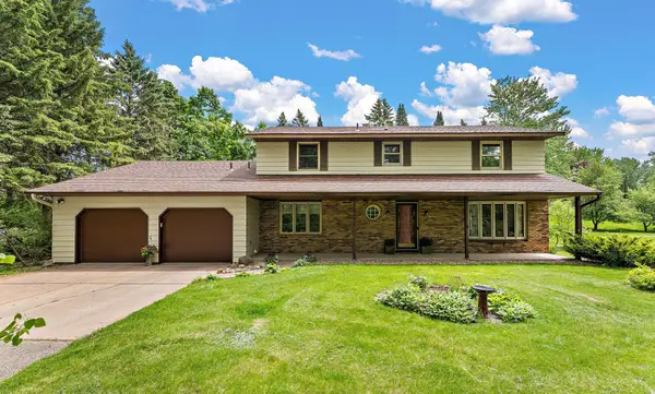 8290 Angus Avenue, Inver Grove Heights, MN 55077