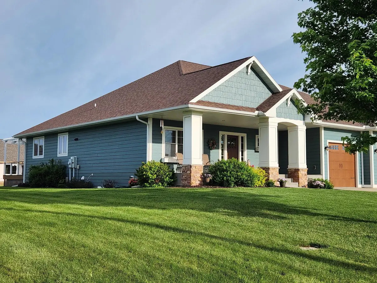 731 St James Circle, Litchfield, MN 55355 - #1