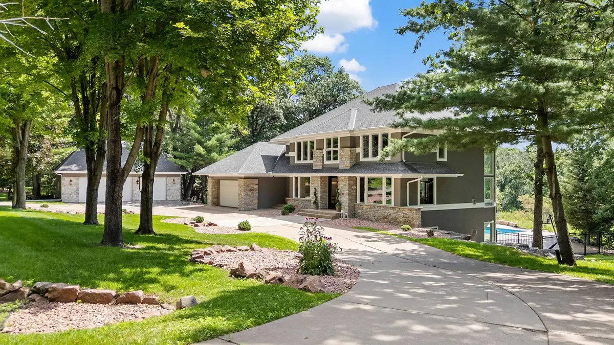 9 Red Forest Way, Saint Paul, MN 55127 - #1