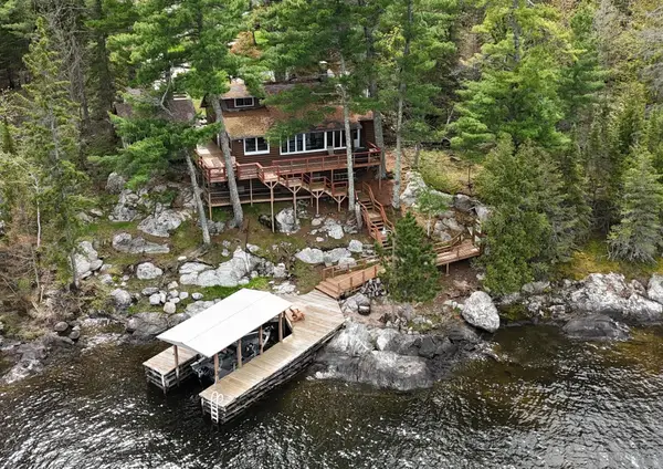 12418 Rock Point Drive, Kabetogama, MN 56669