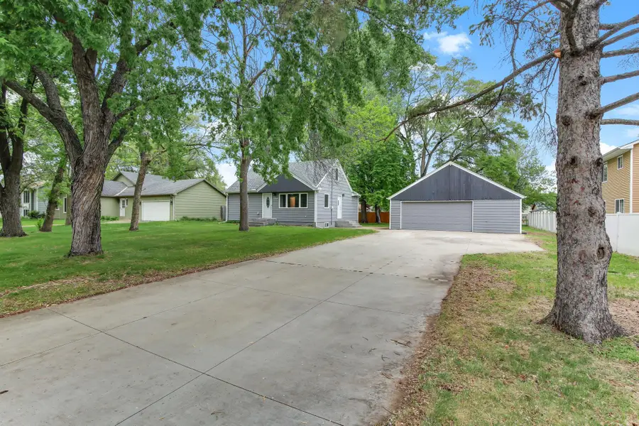 7804 Emerson Avenue N, Brooklyn Park, MN 55444 - #2
