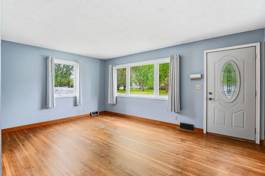 7804 Emerson Avenue N, Brooklyn Park, MN 55444 - #3