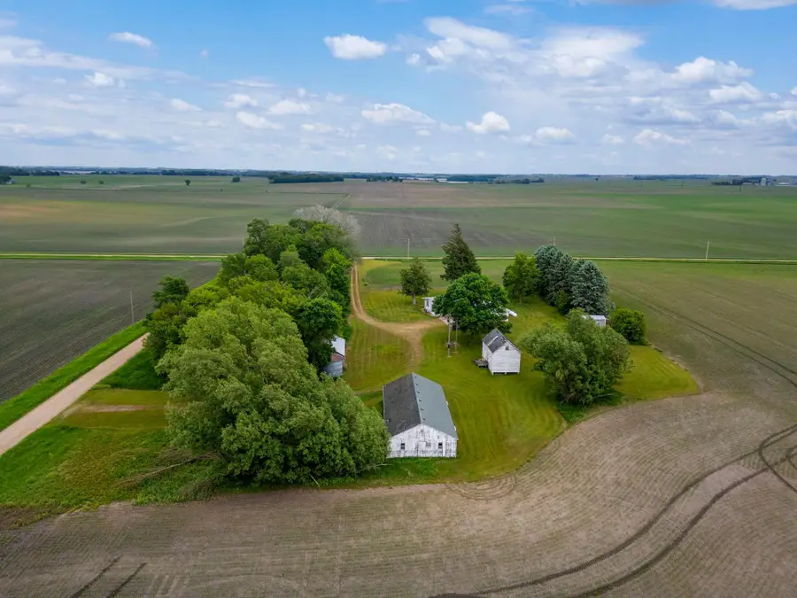 25975 630th Avenue, Alden, MN 56009 - #3