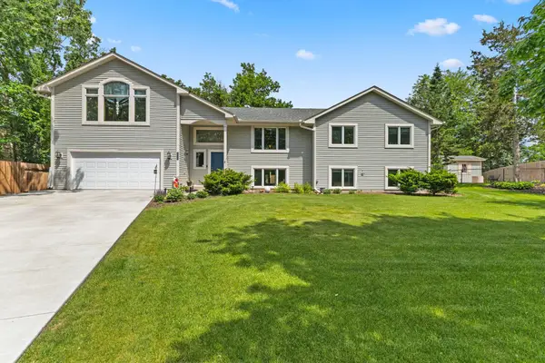 12347 Magnolia Circle Nw, Minneapolis, MN 55448