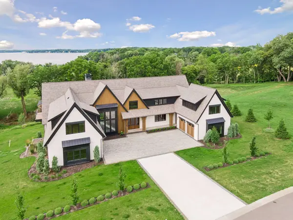 1105 Tanager Hill, Wayzata, MN 55391