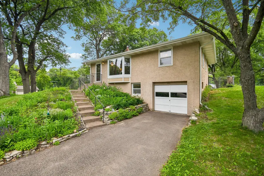 2154 William Street, Roseville, MN 55113 - #2